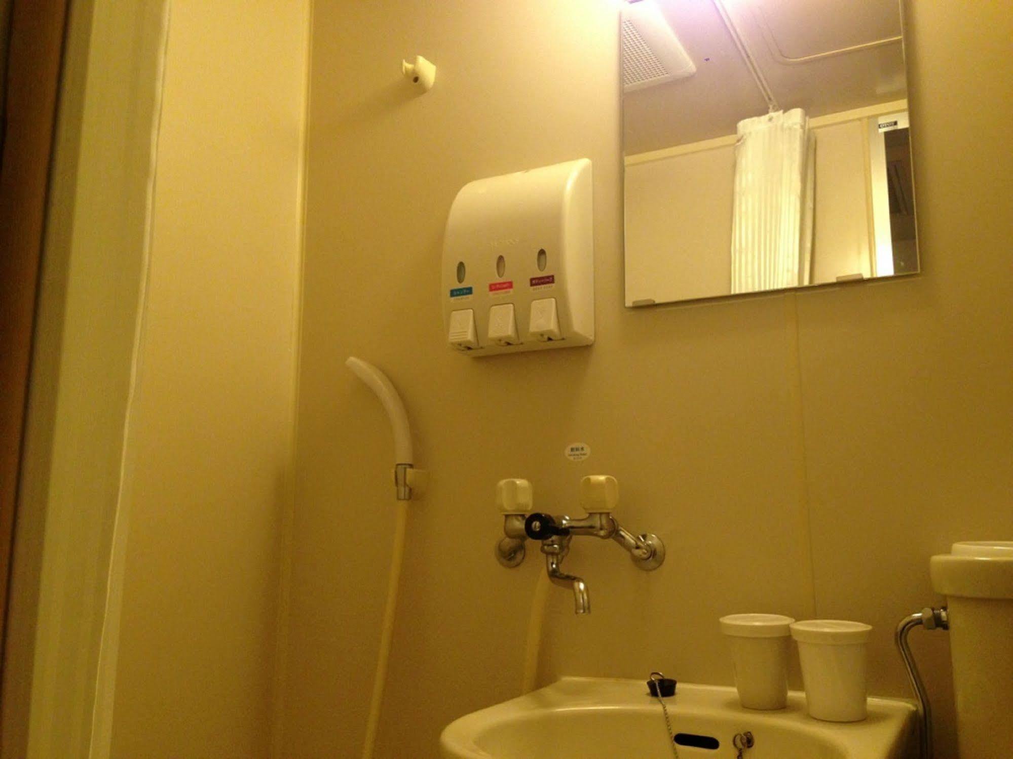 Apa Hotel Takamatsu Kawaramachi Exteriör bild